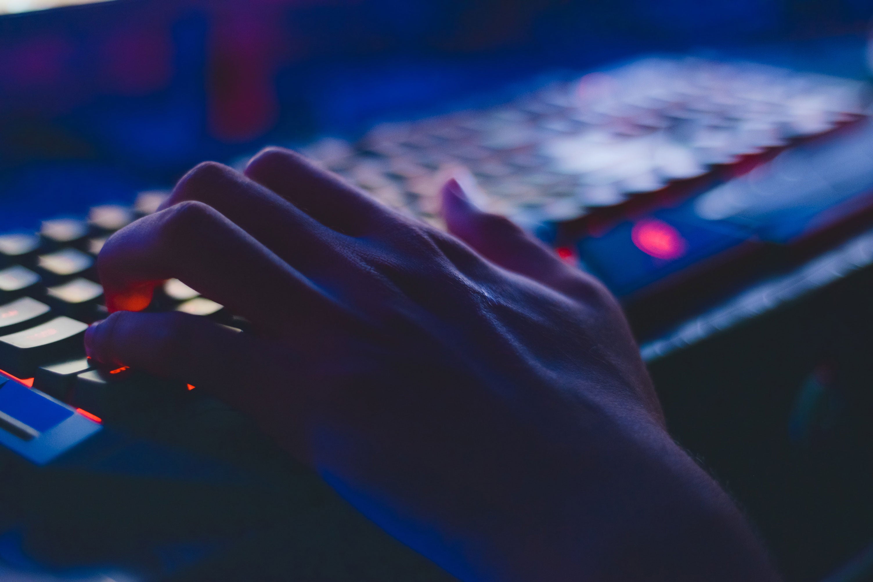 Computer keyboard for playing with the Best Gaming Supplements